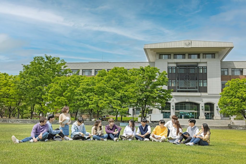 Đại học Sunmoon được trung tâm Du học Woori đồng hành cùng học sinh Du học Hàn Quốc Quảng Bình 7 1690958423