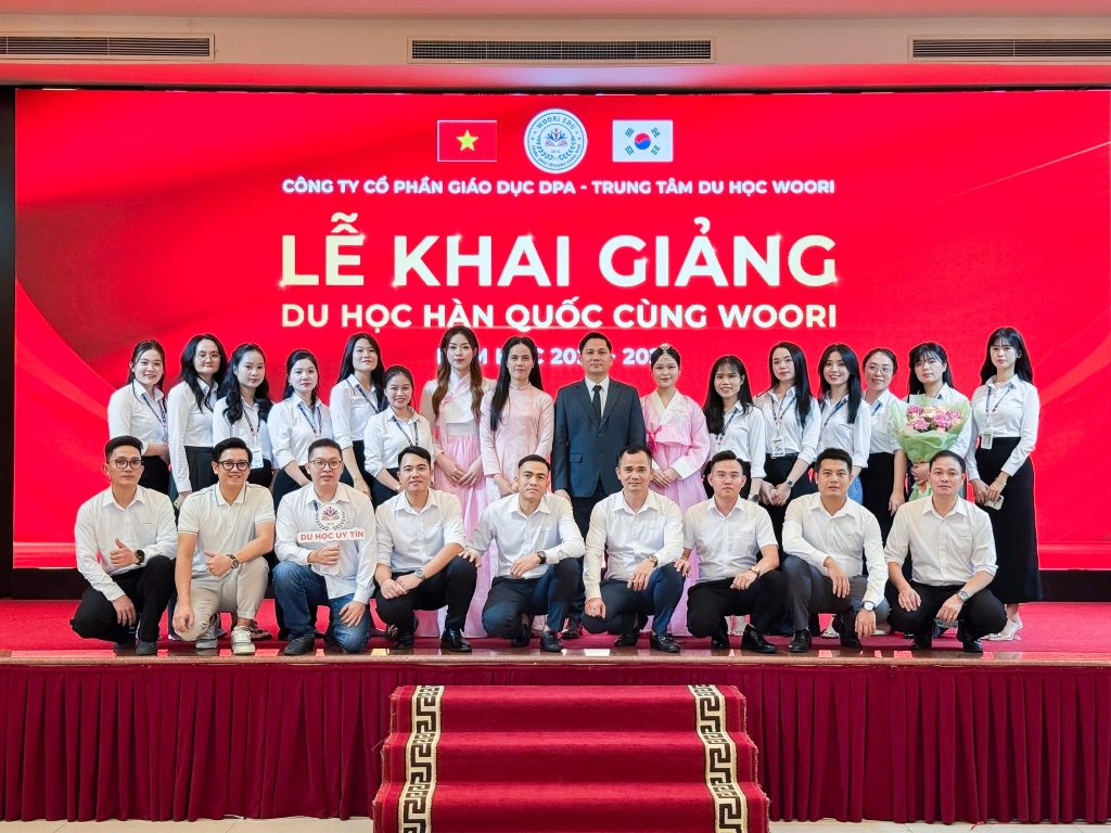 LỄ KHAI GIẢNG WOORI K31 NĂM HỌC 2025 – 2026 ĐÃ DIỄN RA THÀNH CÔNG RỰC RỠ 8 IMG 4227
