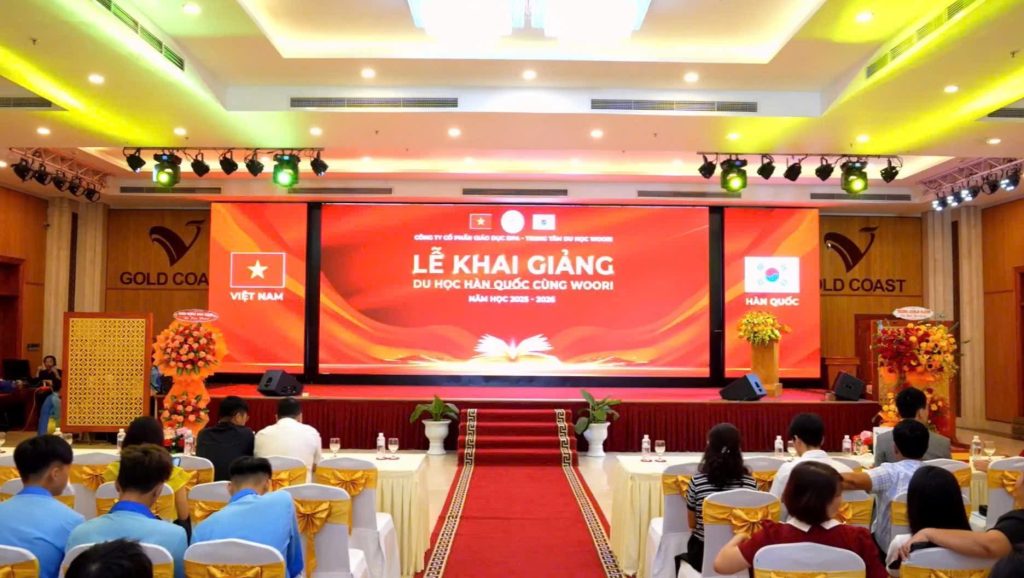 LỄ KHAI GIẢNG WOORI K31 NĂM HỌC 2025 – 2026 ĐÃ DIỄN RA THÀNH CÔNG RỰC RỠ 11 IMG 4230
