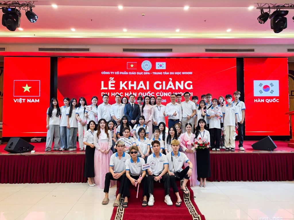 LỄ KHAI GIẢNG WOORI K31 NĂM HỌC 2025 – 2026 ĐÃ DIỄN RA THÀNH CÔNG RỰC RỠ 33 IMG 4247