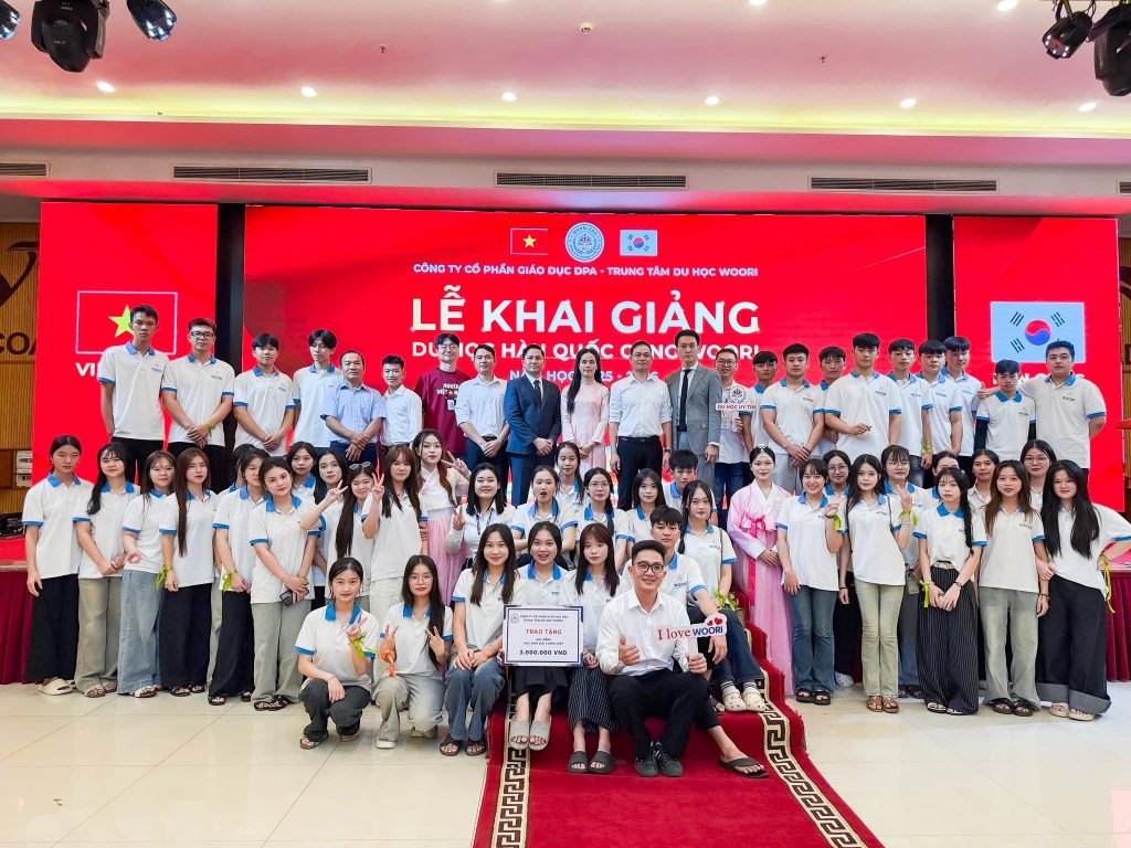 LỄ KHAI GIẢNG WOORI K31 NĂM HỌC 2025 – 2026 ĐÃ DIỄN RA THÀNH CÔNG RỰC RỠ 29 IMG 4251