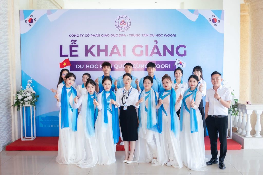 LỄ KHAI GIẢNG WOORI K31 NĂM HỌC 2025 – 2026 ĐÃ DIỄN RA THÀNH CÔNG RỰC RỠ 39 IMG 4261